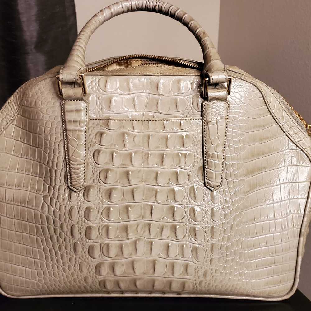 Handbag - Picture 2 of 4